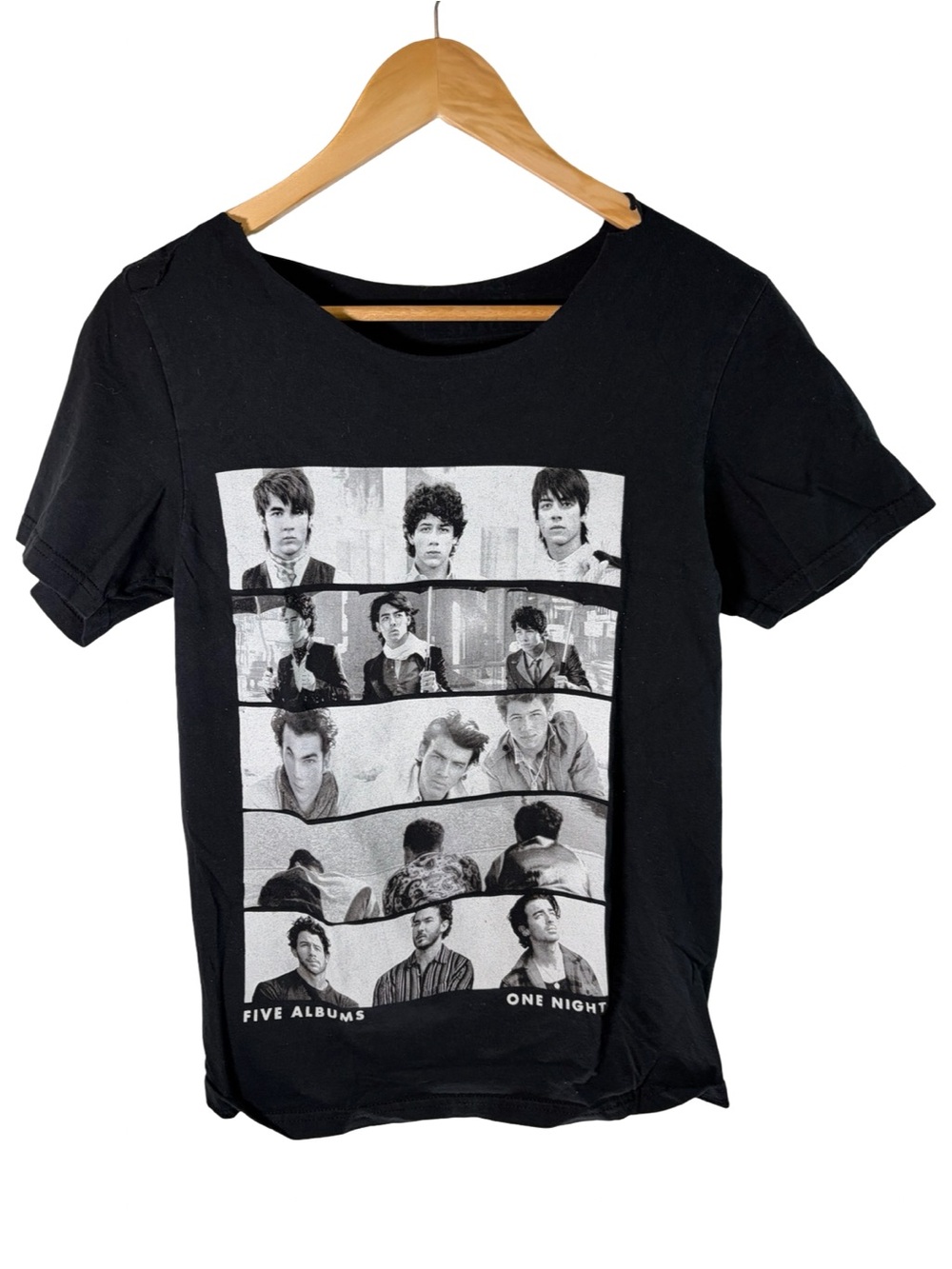 Jonas Brothers black 5 albums tour t shirt modified small